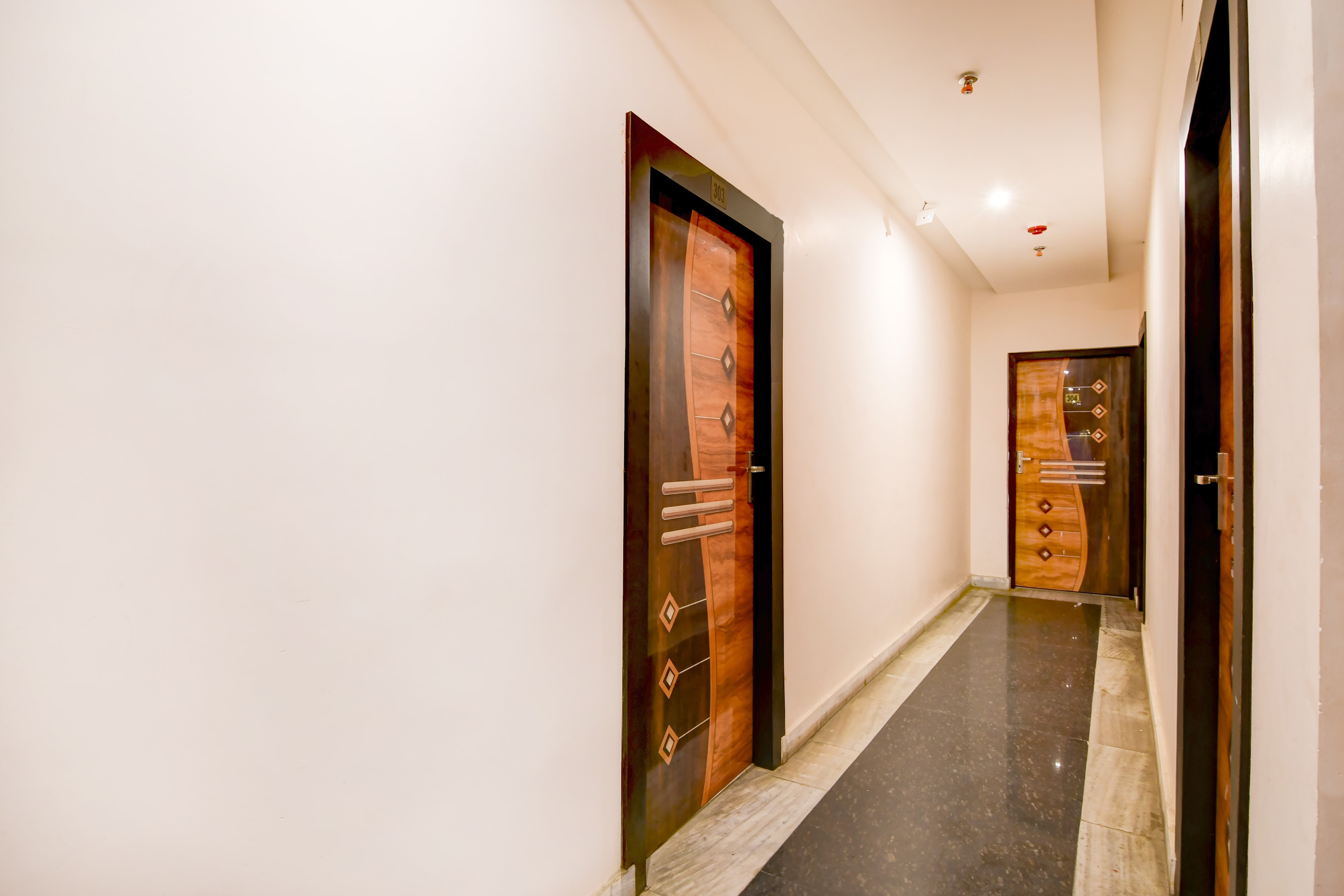 Townhouse Belgharia Railway Station Kolkata Formerly BN Palace in Kolkata