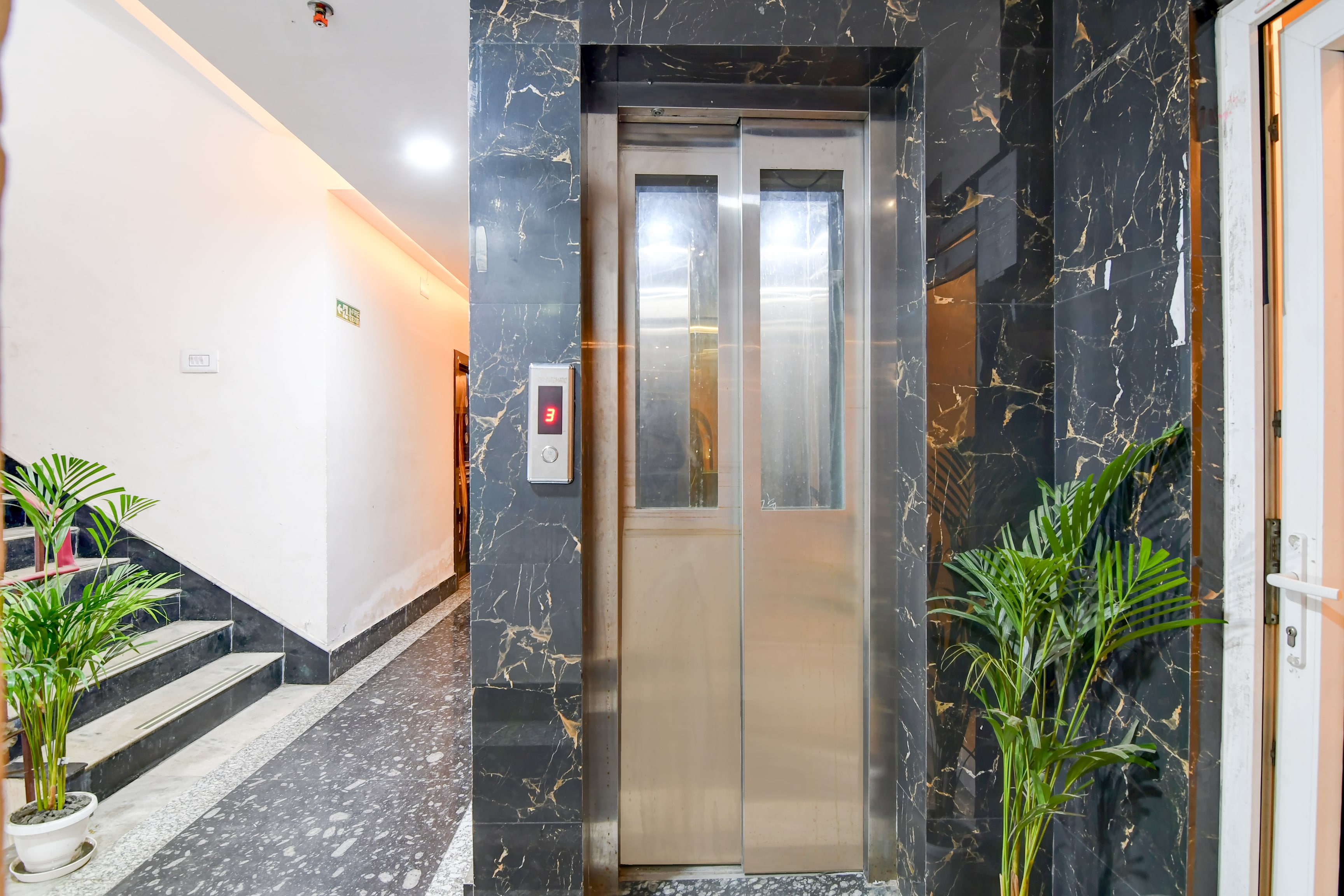 Townhouse Belgharia Railway Station Kolkata Formerly BN Palace in Kolkata