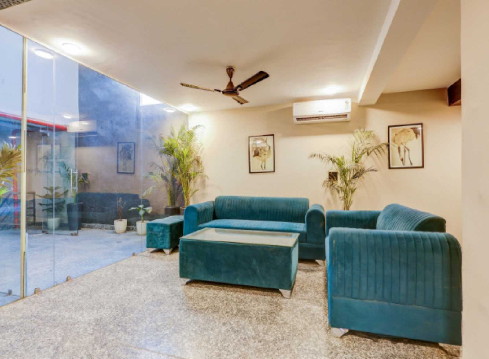 Townhouse Sector 51 Gurgaon in Gurgaon