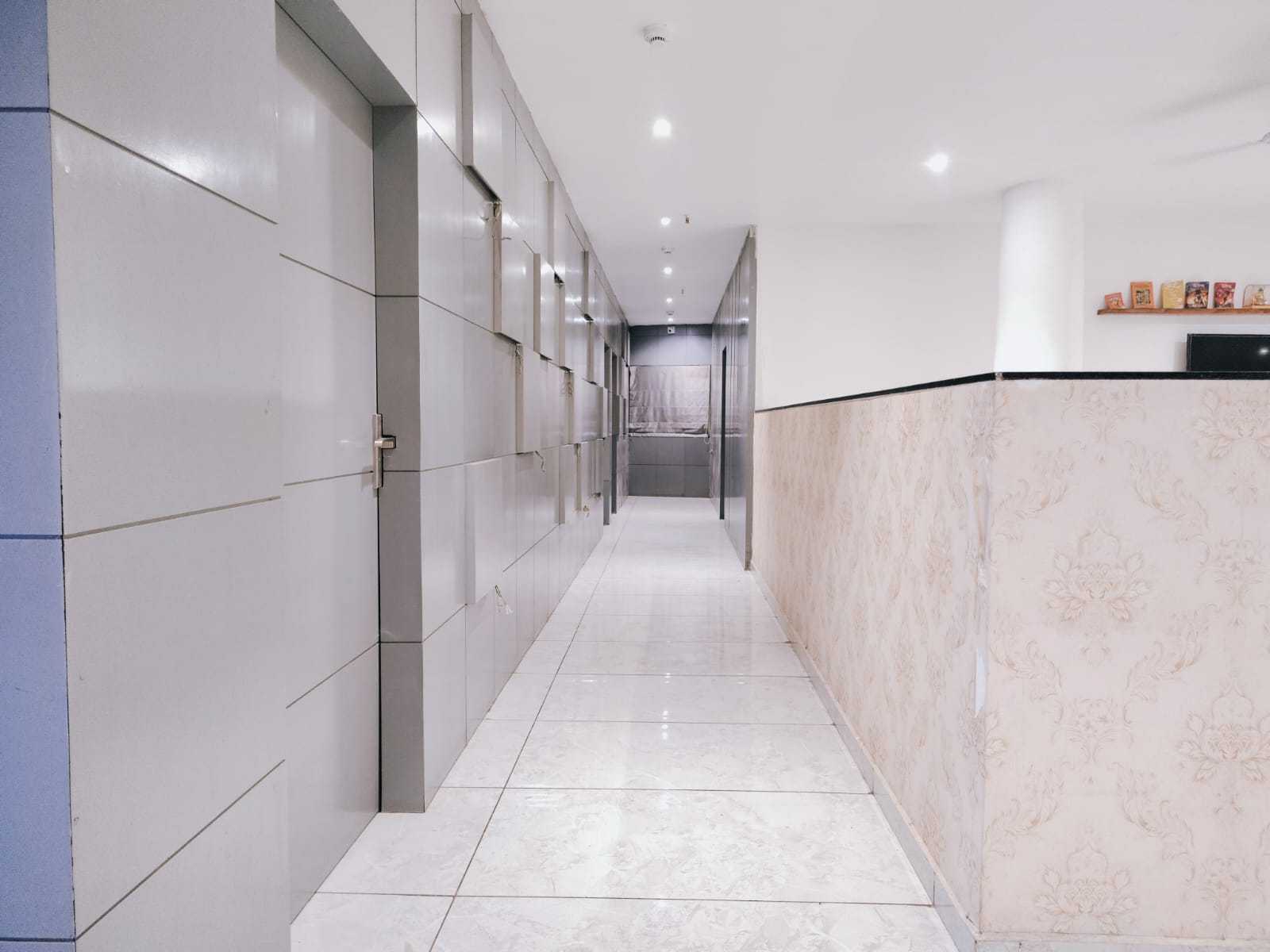 Collection O Rajpipla Bus Terminal Formerly Rajniwas in Vadodara