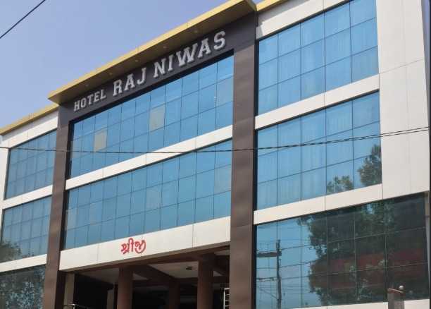 Collection O Rajpipla Bus Terminal Formerly Rajniwas in Vadodara