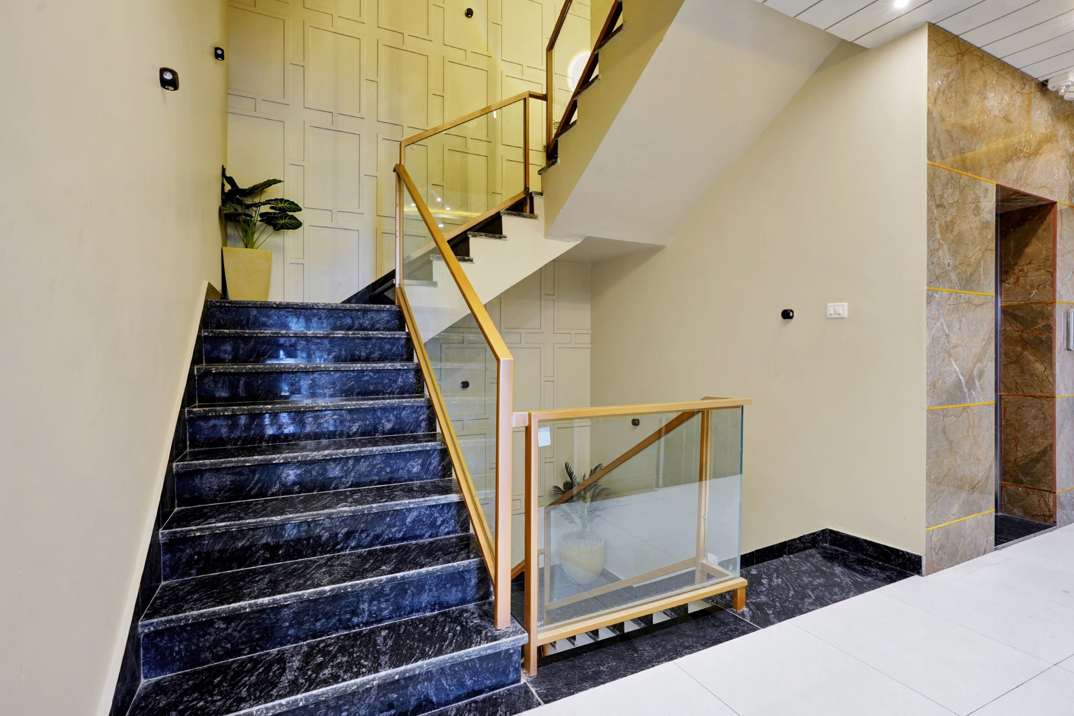 Townhouse Naya Nohra Crossway Kota Formerly Hotel Sterling in Kota