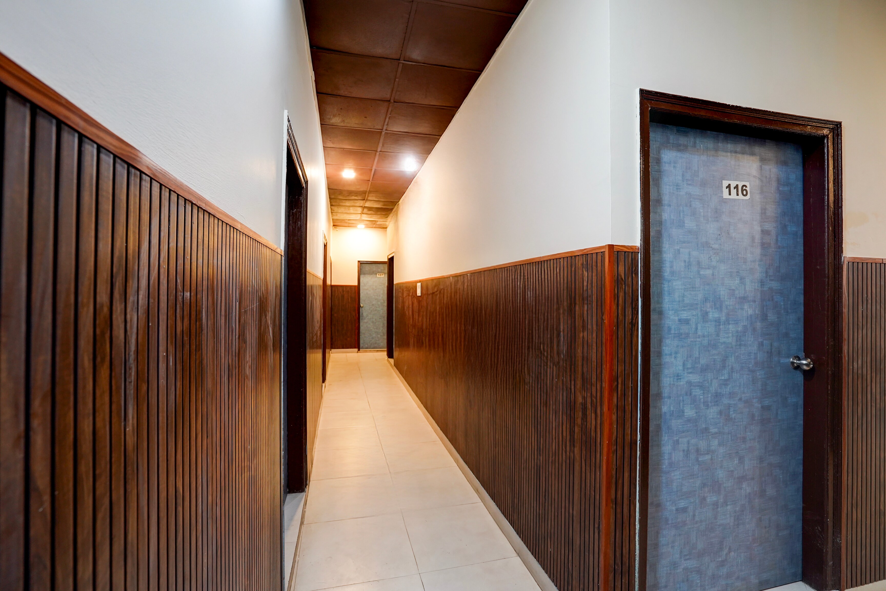 Hotel O Dadri Railway Station Formerly Cross Town in Noida