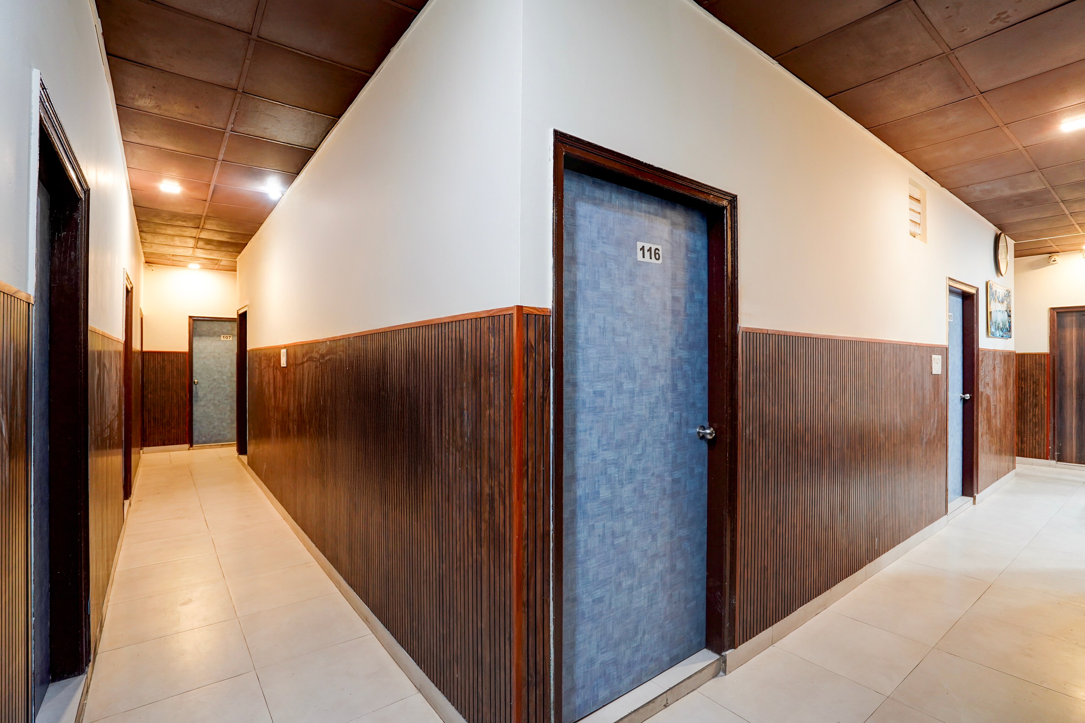 Hotel O Dadri Railway Station Formerly Cross Town in Noida