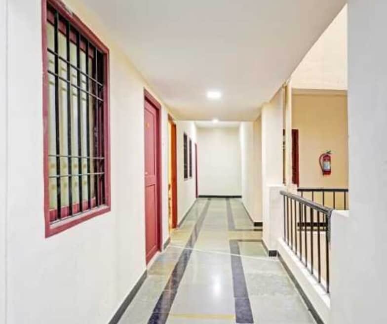 Collection O Technopark Phase 1 Formerly Snehalayam in Thiruvananthapuram