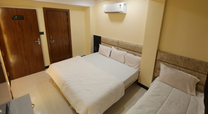 Hotel Adarsh in Ujjain