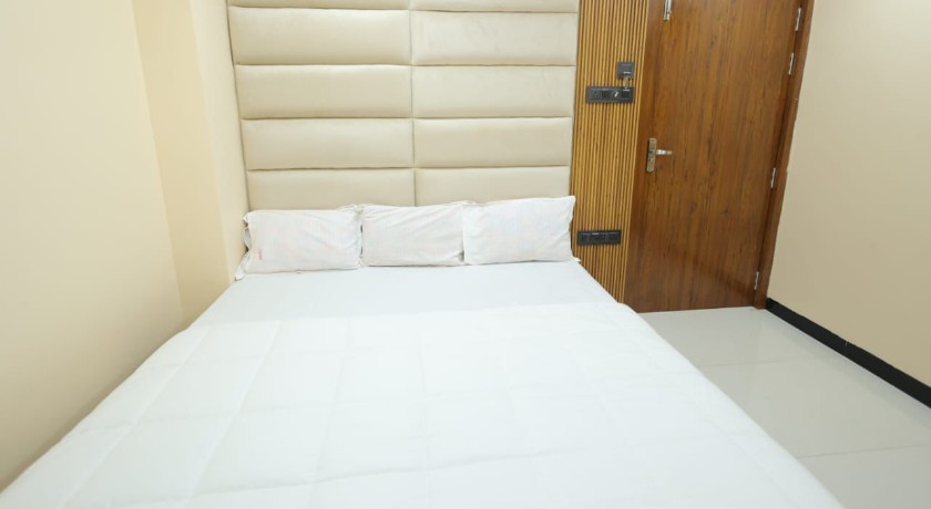 Hotel Adarsh in Ujjain