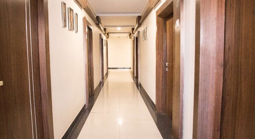 Hotel Paras in Jabalpur