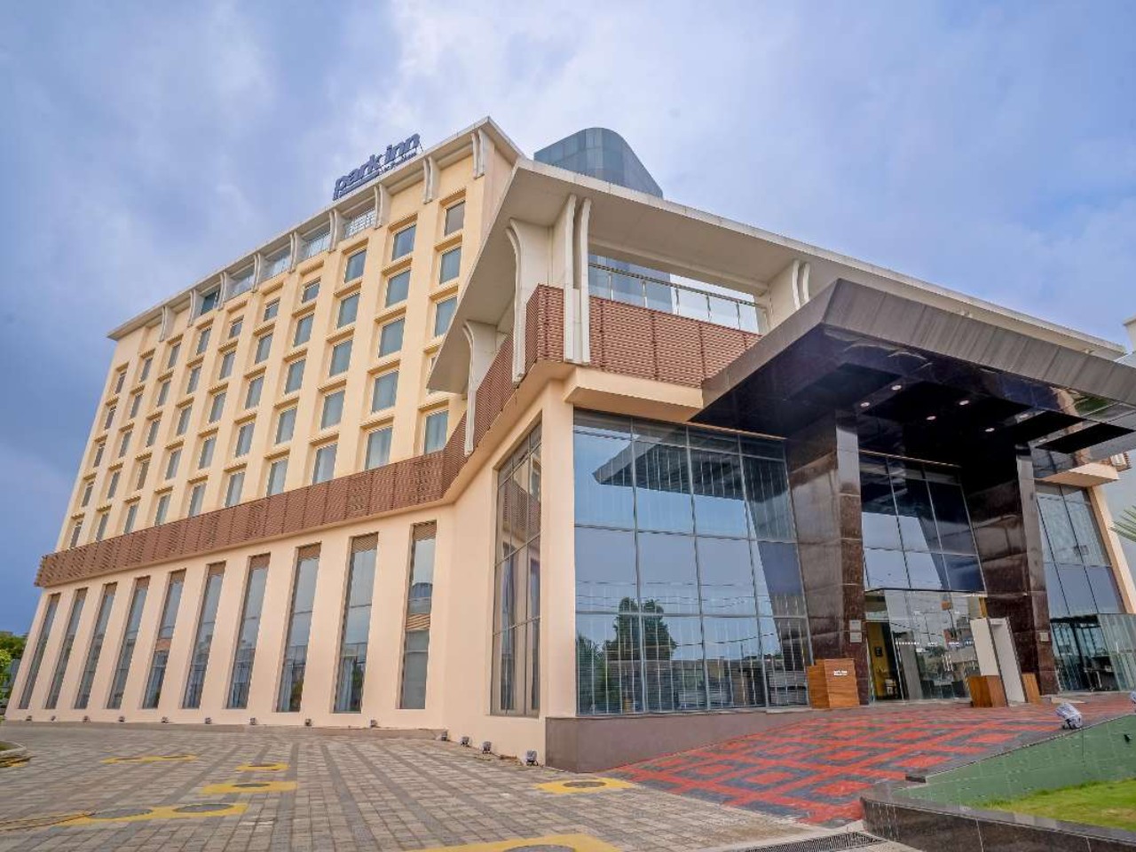 Park Inn by Radisson Lucknow in Lucknow