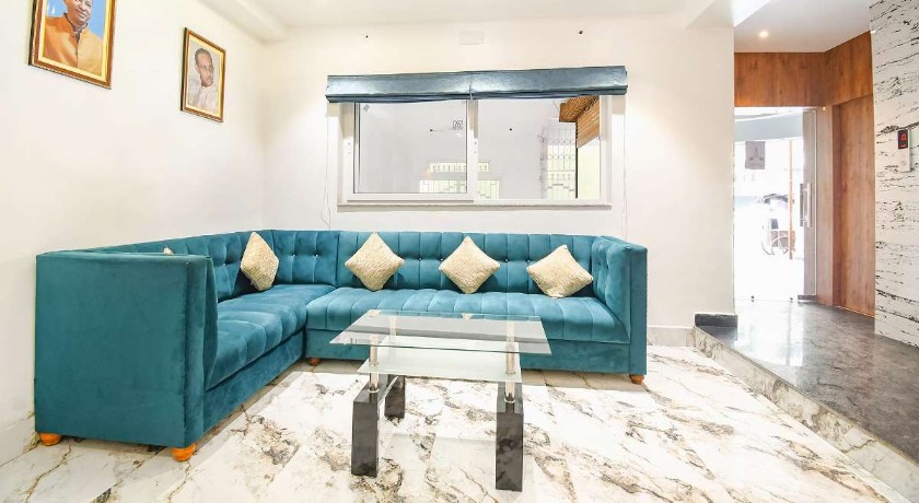 The Golden Plaza Hotel in Tarapith