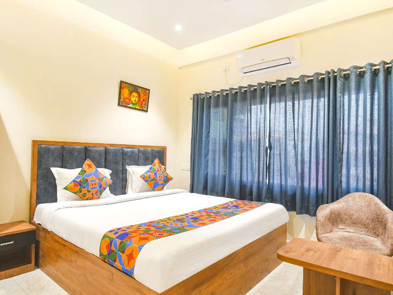 The Golden Plaza Hotel in Tarapith