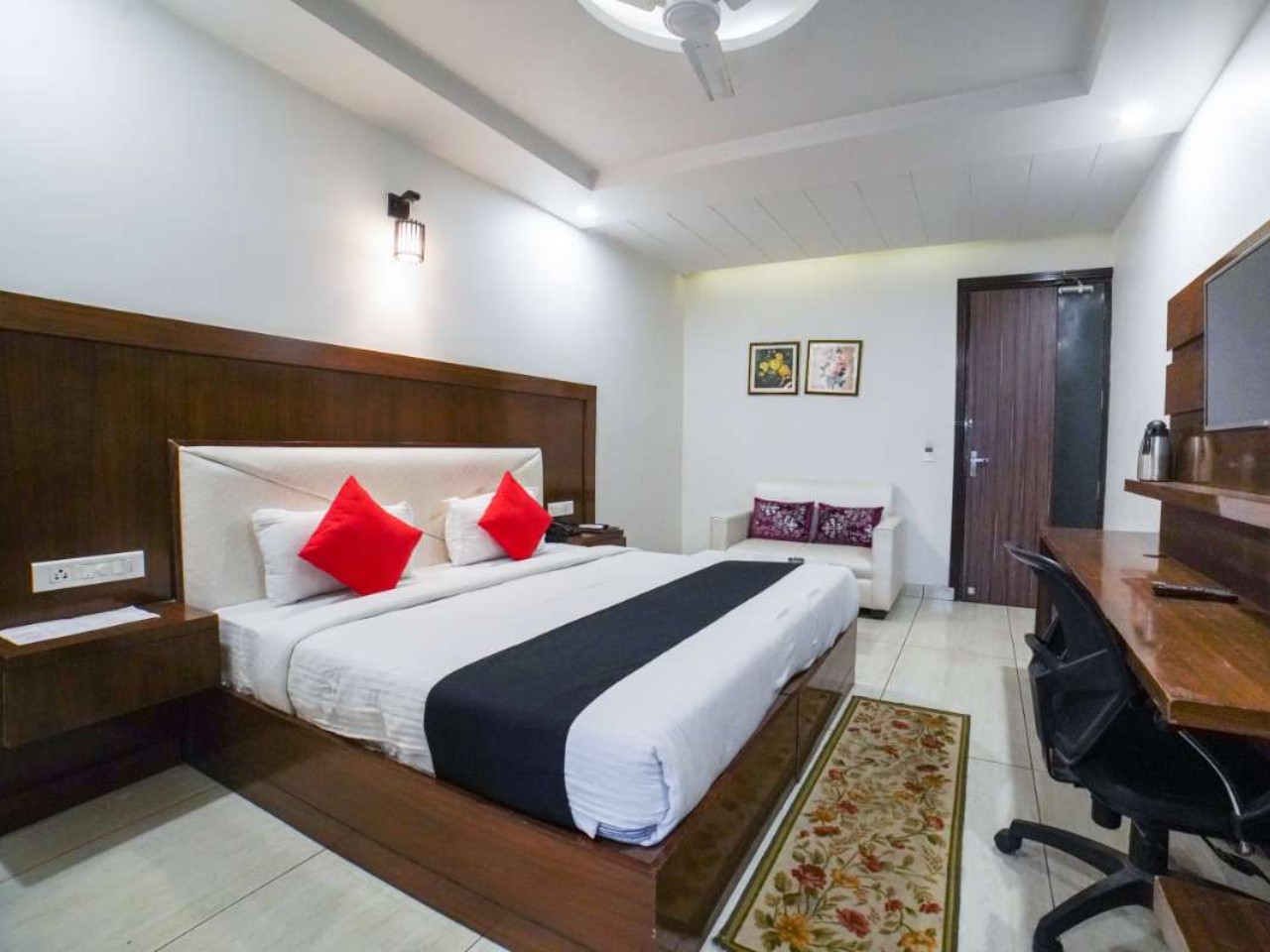 Hotel Prem Ratan in Dehradun