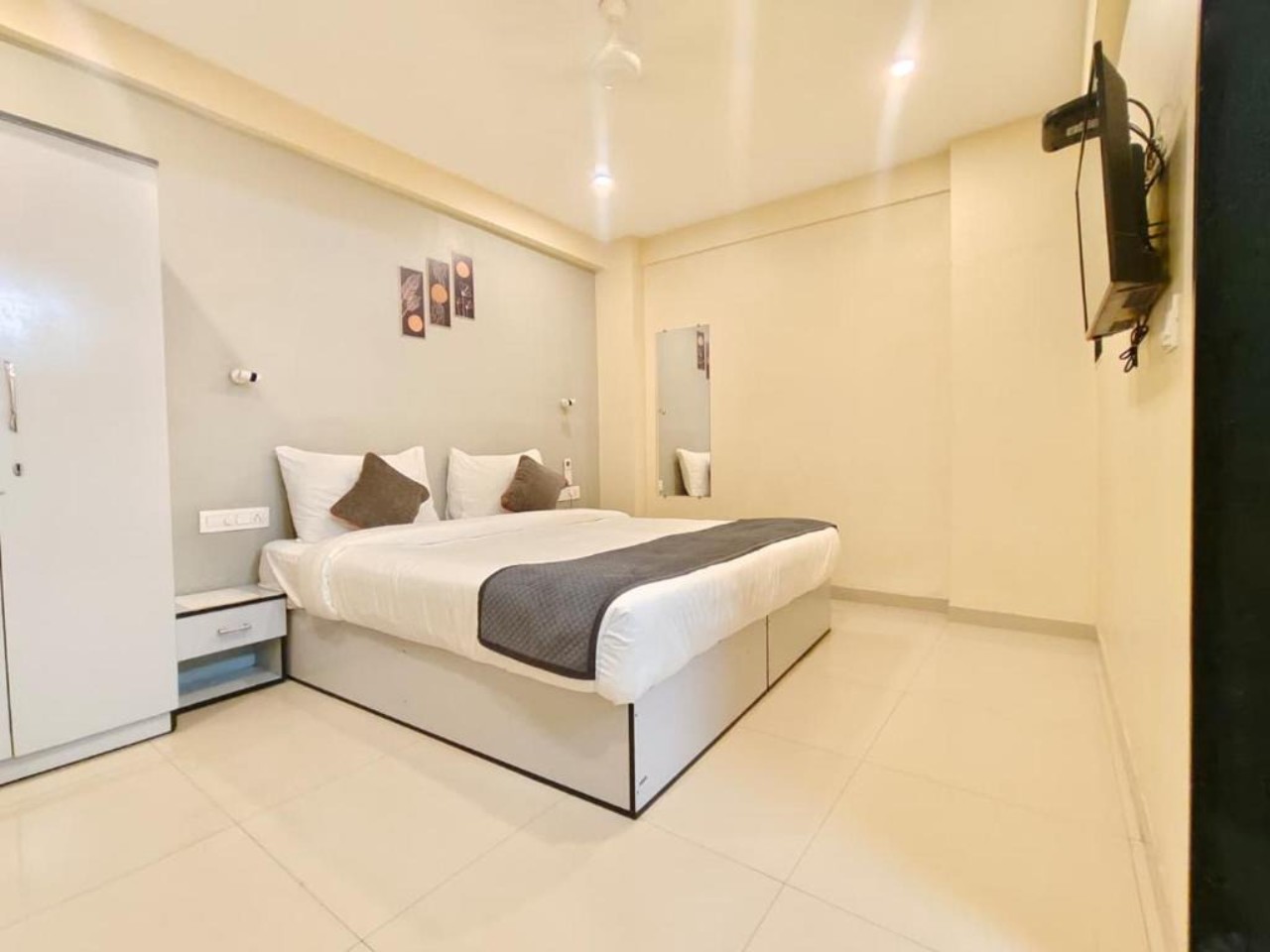 Turquoise A Business Hotel in Pune