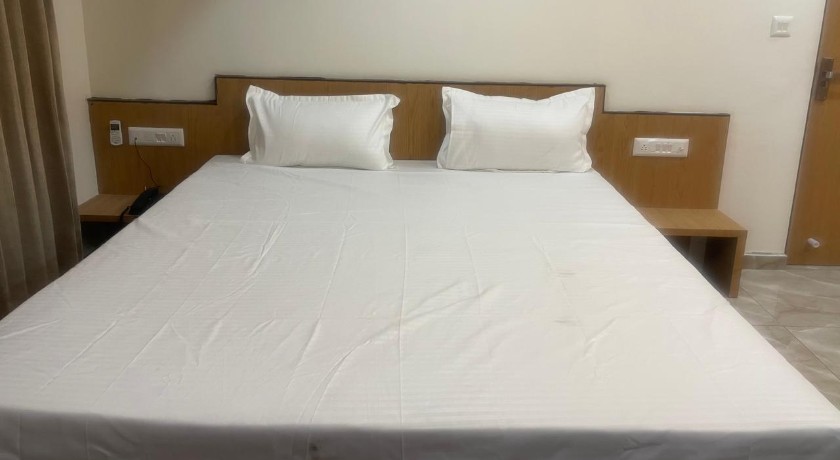 Hotel Orange Tree in Ahmedabad