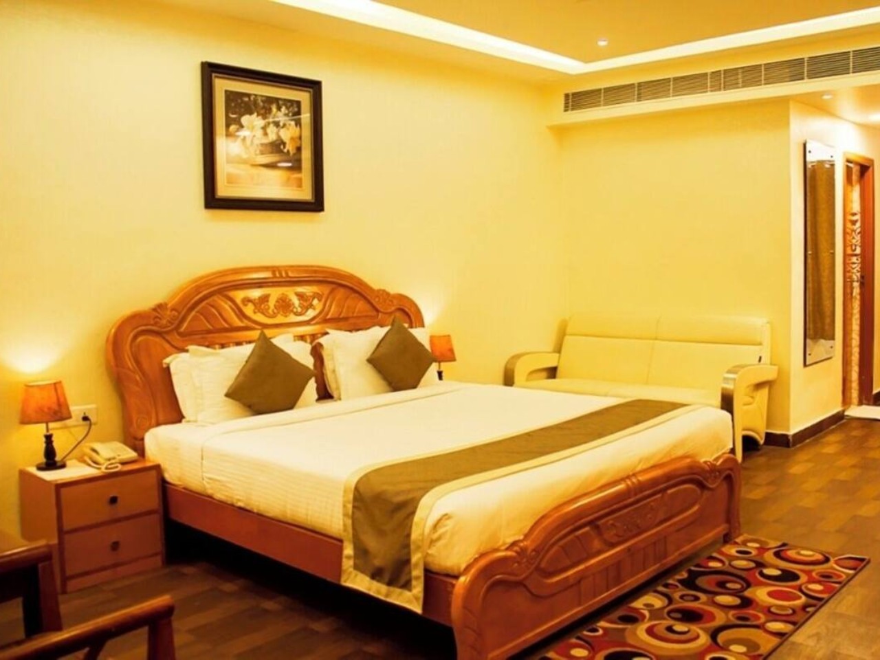 Hotel Vaibhav Inn in Lucknow