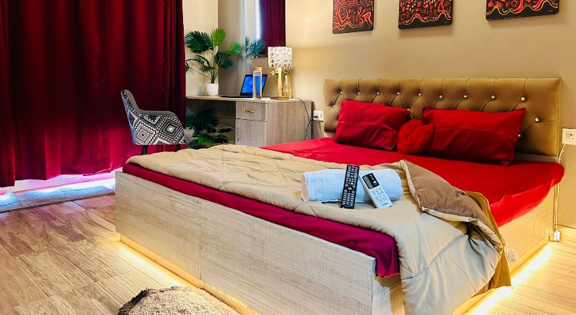 Stay at Ghar in Noida