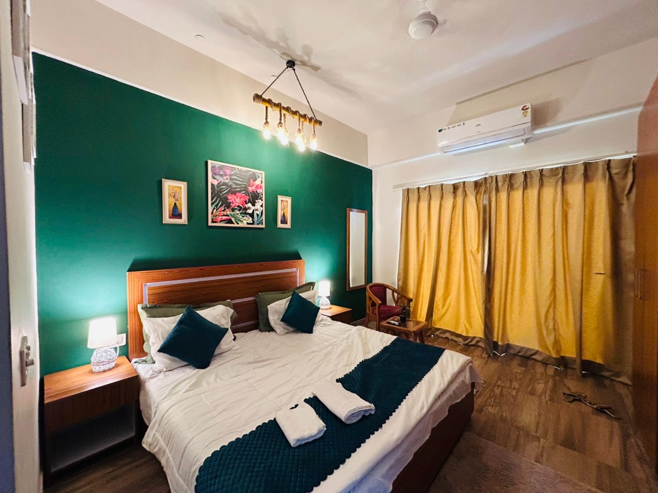 Stay at Ghar in Noida