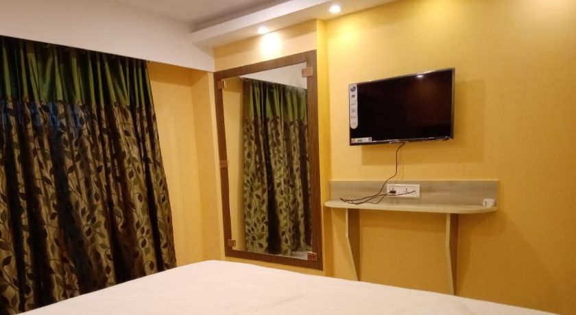 Step in Stays in Kolkata