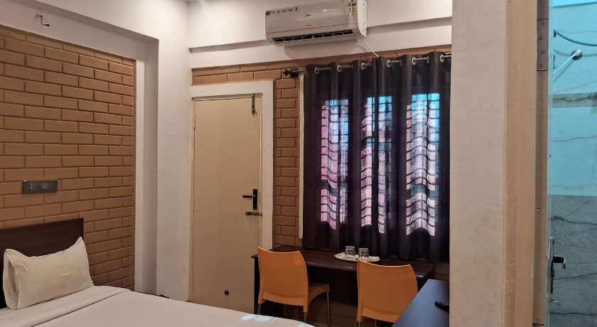 Sri Jayaganga Lodge in Tumkur