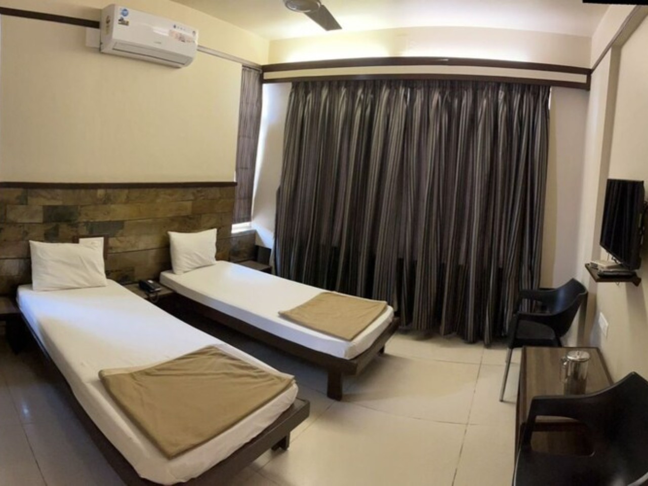 Hotel Namrata,Gadhinglaj in Gadhinglaj