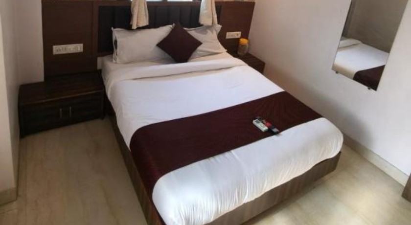Hotel Golden City in Mumbai
