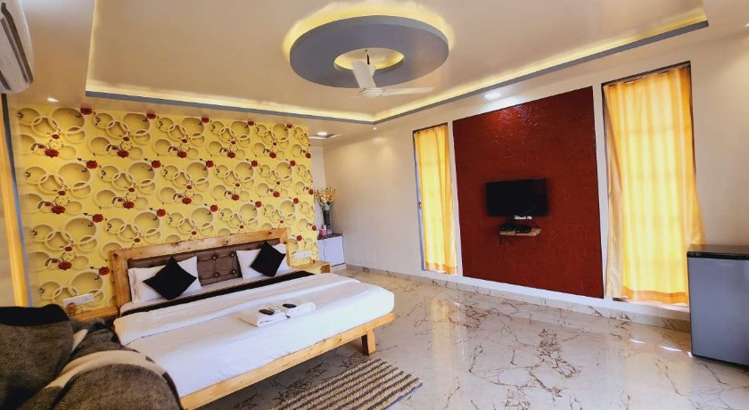 Brownstone Resort in Mahabaleshwar