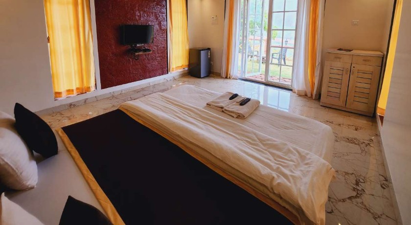 Brownstone Resort in Mahabaleshwar