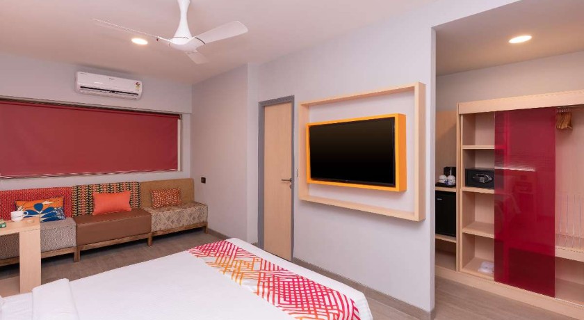 Ginger Thane in Thane