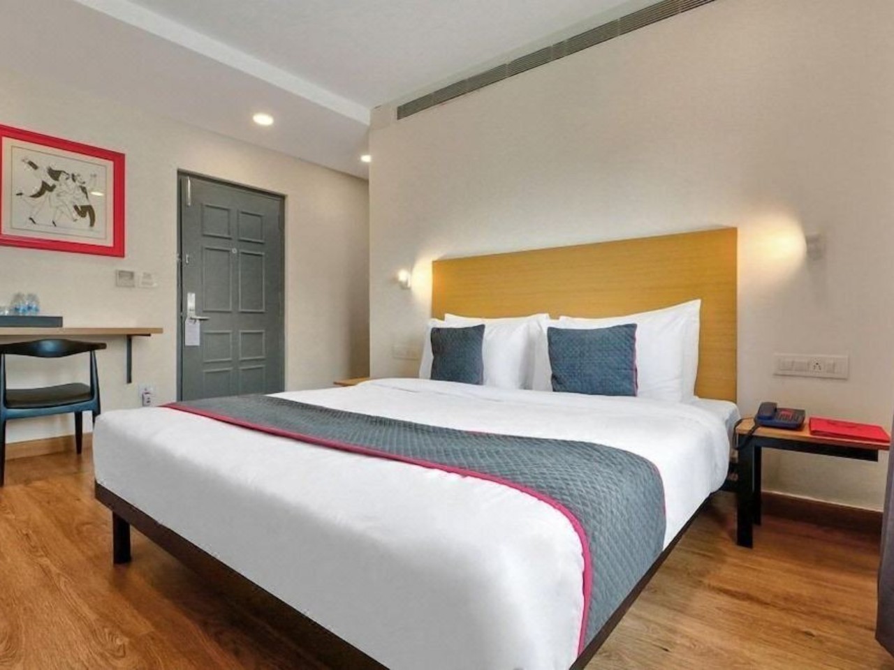 Hotel Consulate in Kolkata