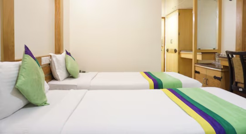 Hotel Deccan 8 in Pune