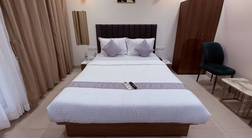 Hotel Silver Leaf in Mumbai