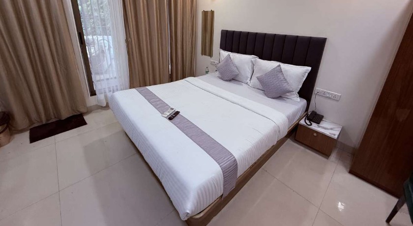Hotel Silver Leaf in Mumbai