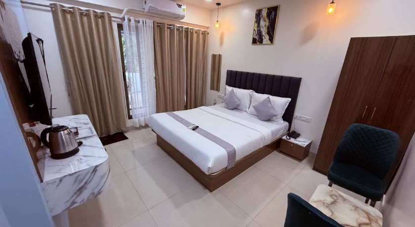 Hotel Silver Leaf in Mumbai