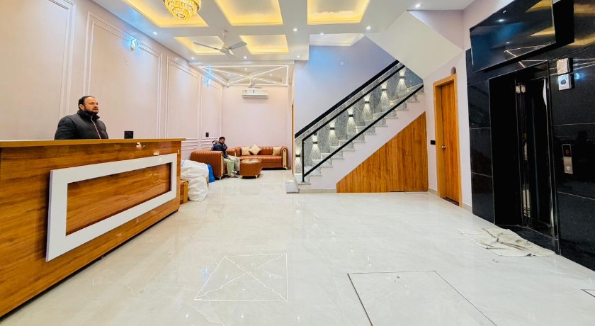 Hotel Atlantis Suites by Signature Stays in Delhi