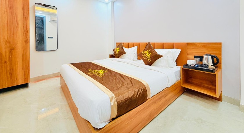 Hotel Atlantis Suites by Signature Stays in Delhi