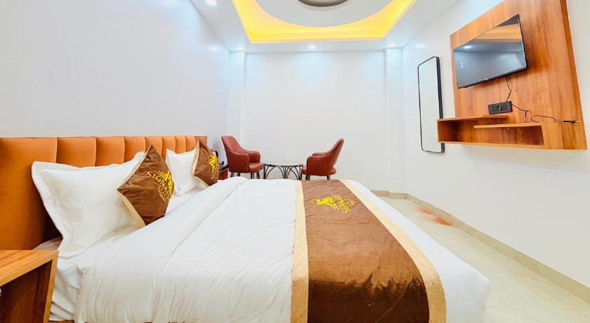 Hotel Atlantis Suites by Signature Stays in Delhi