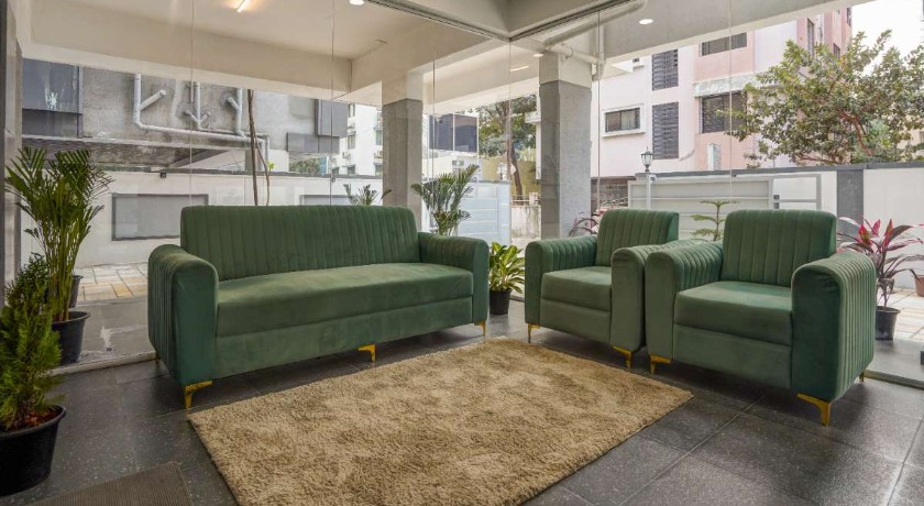 Zenora Stays in Pune