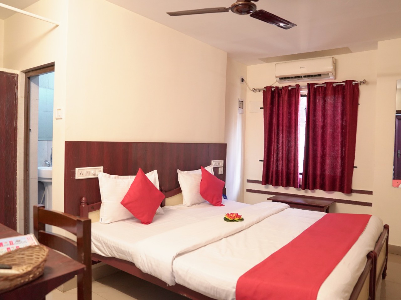 Hotel Rajdhani in Bhubaneswar