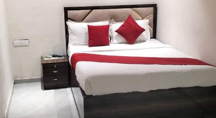 Hotel Grand Palace in Mumbai