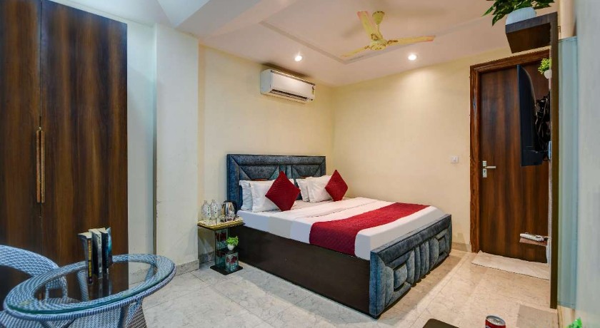 Black Rose Rohini Sector 15 in Delhi