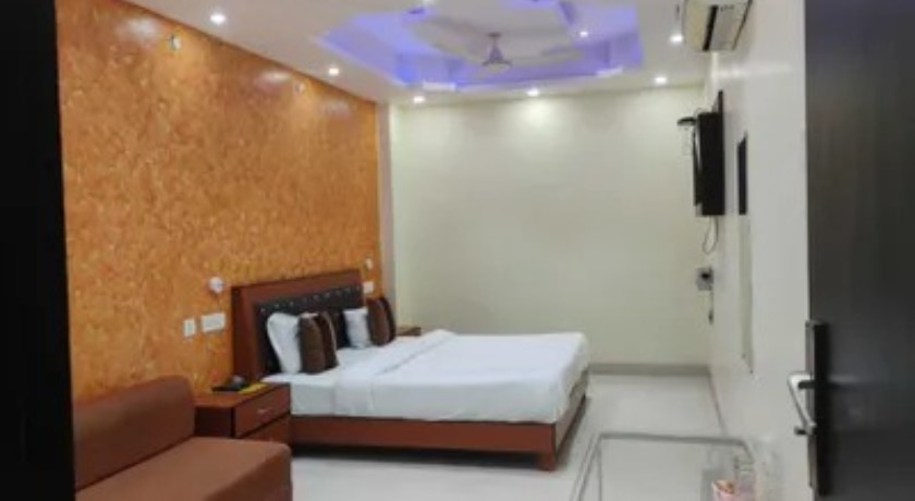 HM Hotel Inn in Lucknow