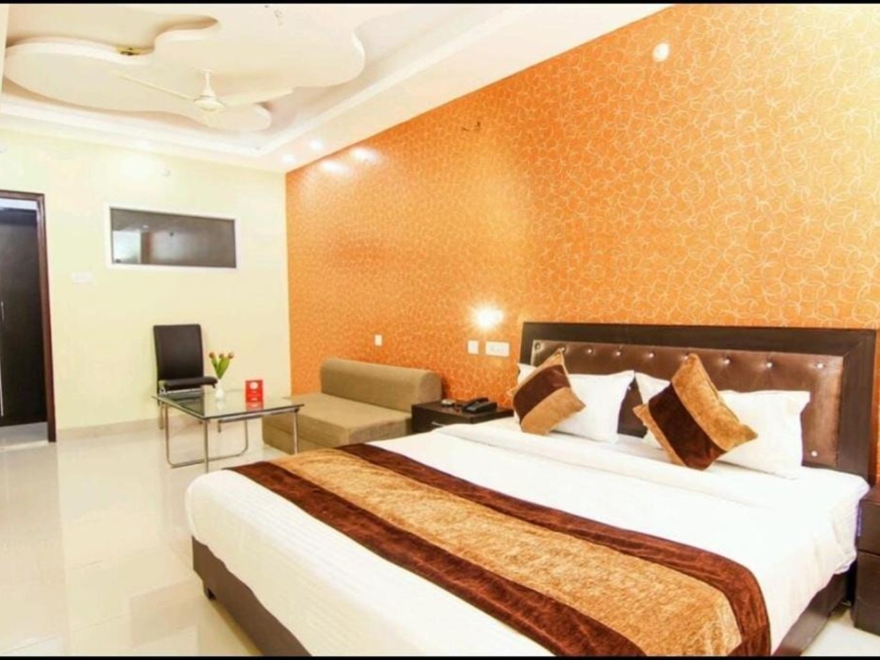HM Hotel Inn in Lucknow