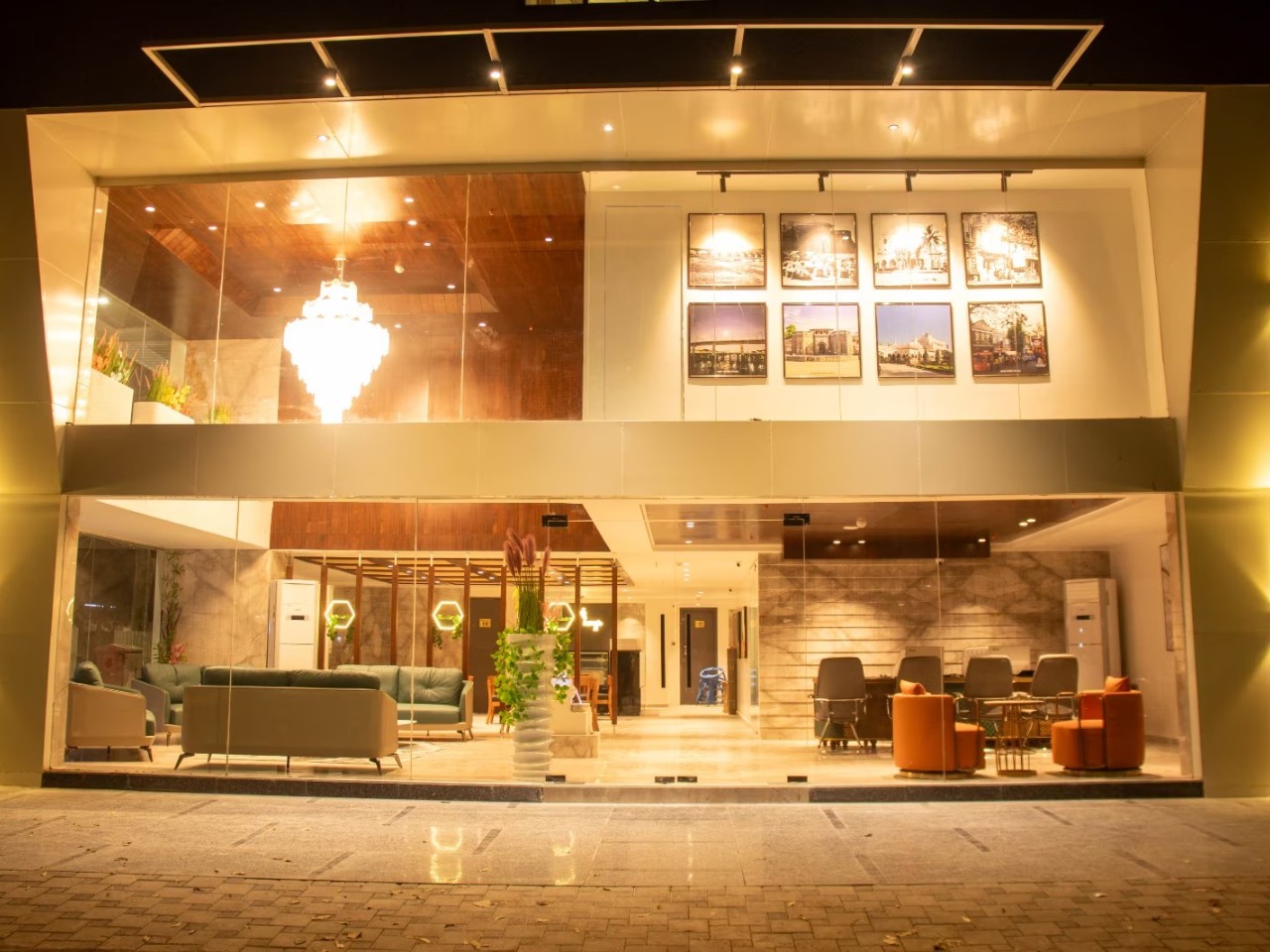 Magnus Lxia Premier in Pune