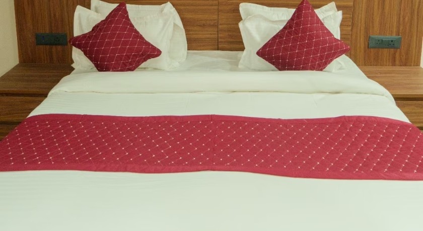 Hotel Divine Residency in Noida