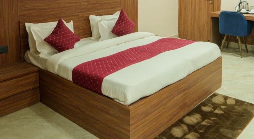 Hotel Divine Residency in Noida