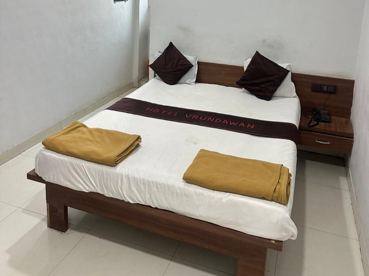 Hotel Vrundavan Lodge in Pune