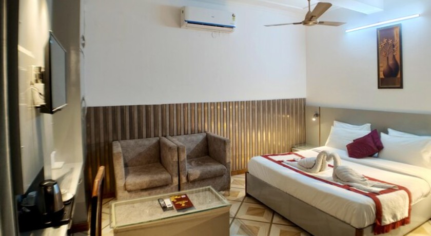 Hotel Ratan Palace in Dehradun