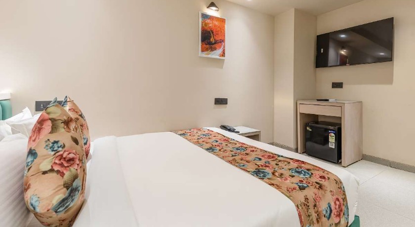 Hotel Red Vibe in Bhopal