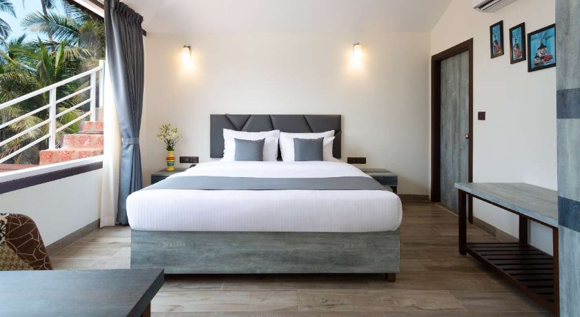 Stone Wood Beach Resort, Vagator in Goa