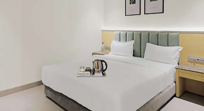 Hotel Yellow Courtyard in Bhopal